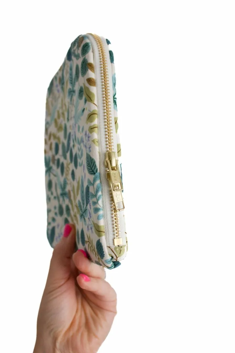 Sage Garden 6.8" Device Tablet Sleeve
