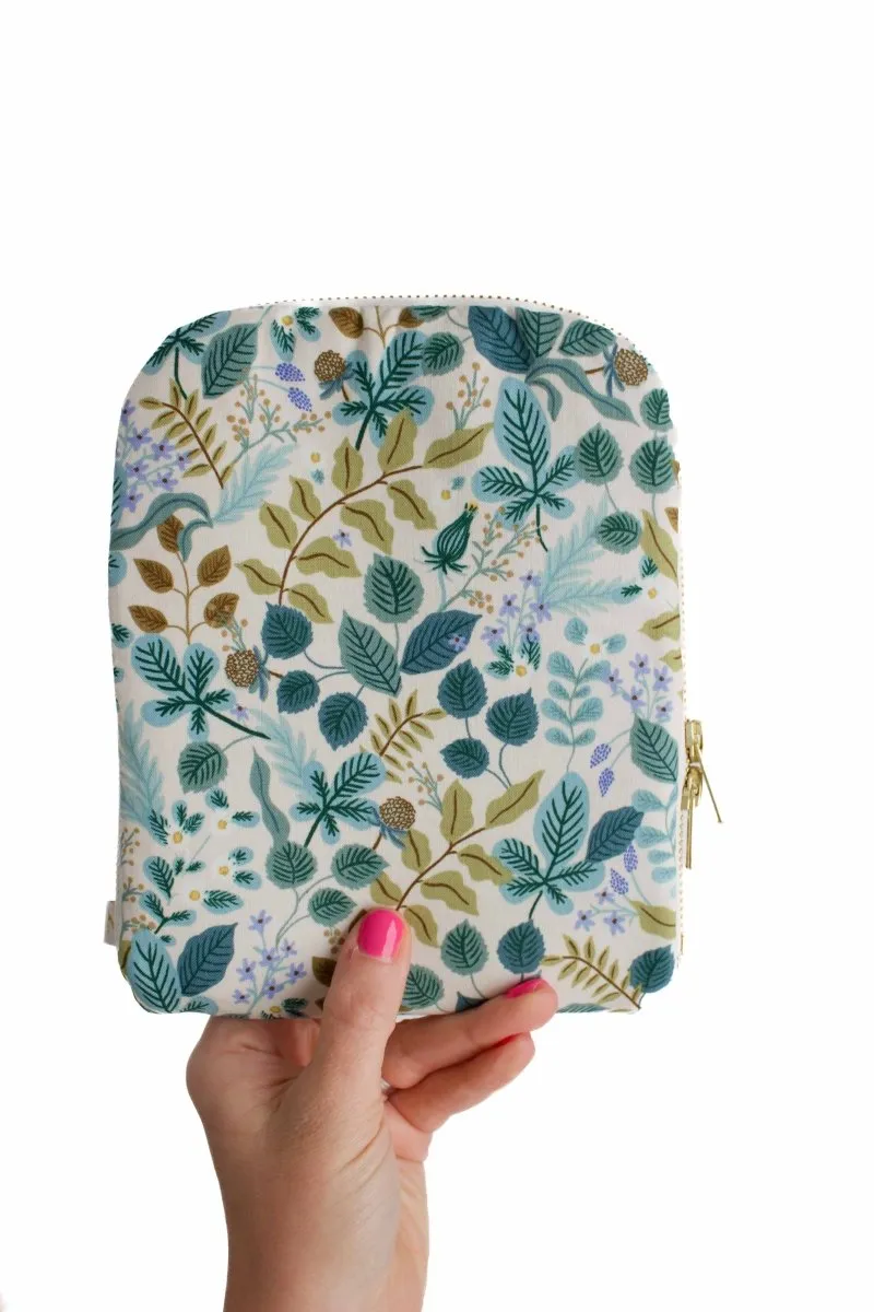 Sage Garden 6.8" Device Tablet Sleeve
