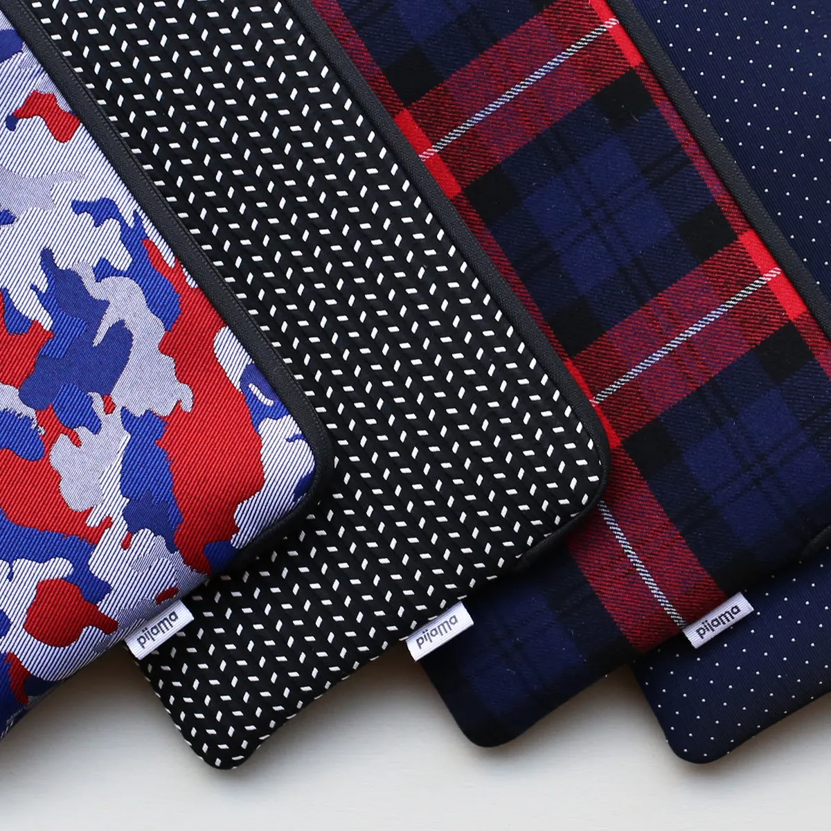 ZIP CASE FOR LAPTOP 13'' // REVERSE CAMO